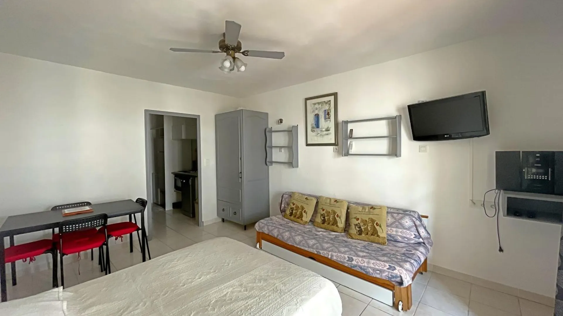 Studio Refait A Neuf Pour 3 Pers, Proche Mer Et Commerces, Saintes-Maries-De-La-Mer - Fr-1-475-181 Apartment